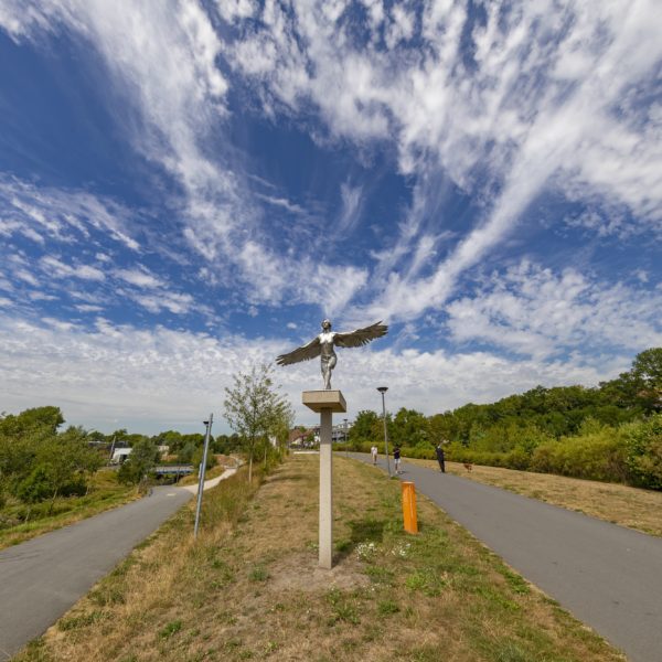 Studio Orta: SPIRITS OF THE EMSCHER VALLEY (VOGELFRAU / TOTEM MIT ELSTER) in Dortmund, Andreas Fritsche/EGLV
